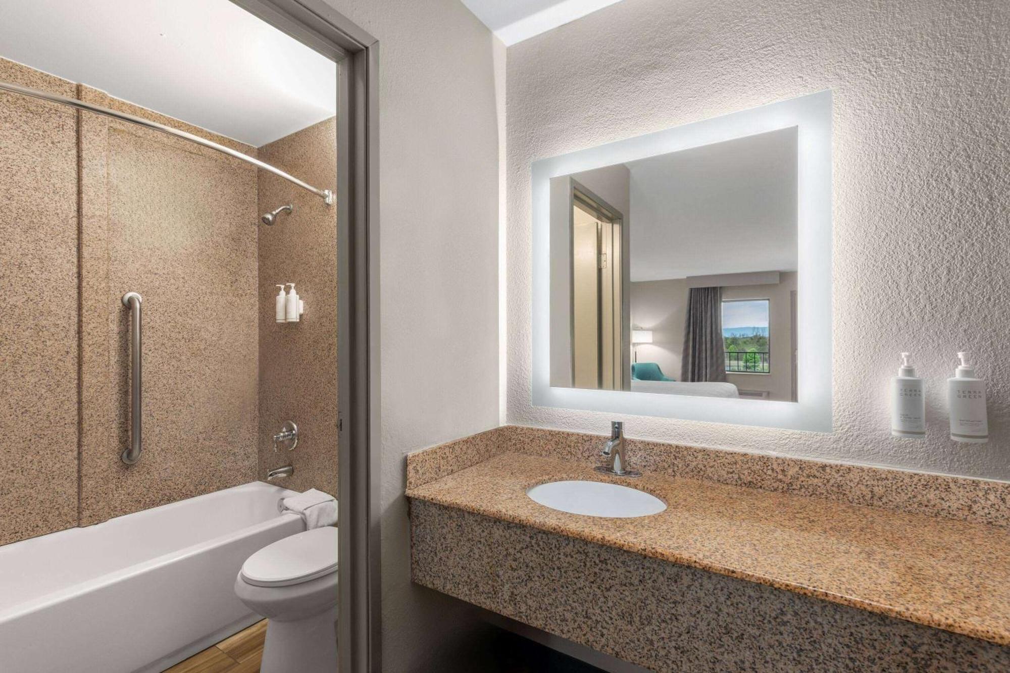 Days Inn By Wyndham Chattanooga Lookout Mountain West Bagian luar foto